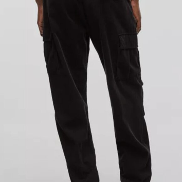 Mode of One Men Regular Fit Cotton Tapered Cargo Pant Deep Black Size 36 - Picture 8 of 12